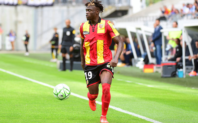 TheShy新星重返赛场表现突出，巴黎圣日耳曼前途光明！气势如虹延续的简单介绍