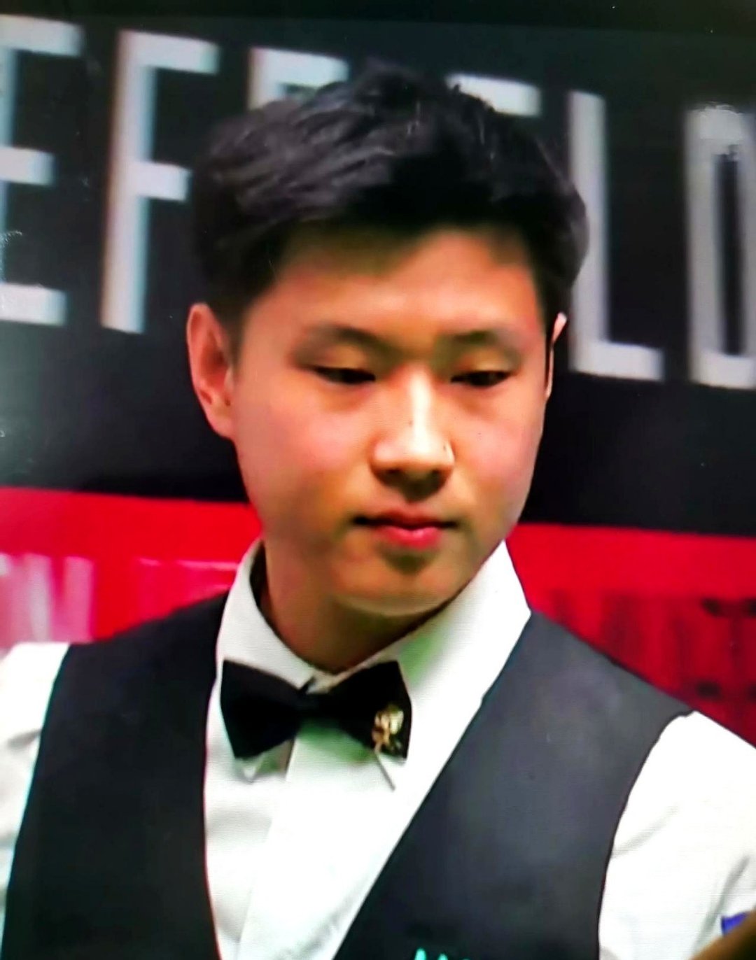 关于Ning连续二十场比赛得分超过表现优异，中国队不断突破！赛场气氛高涨的信息