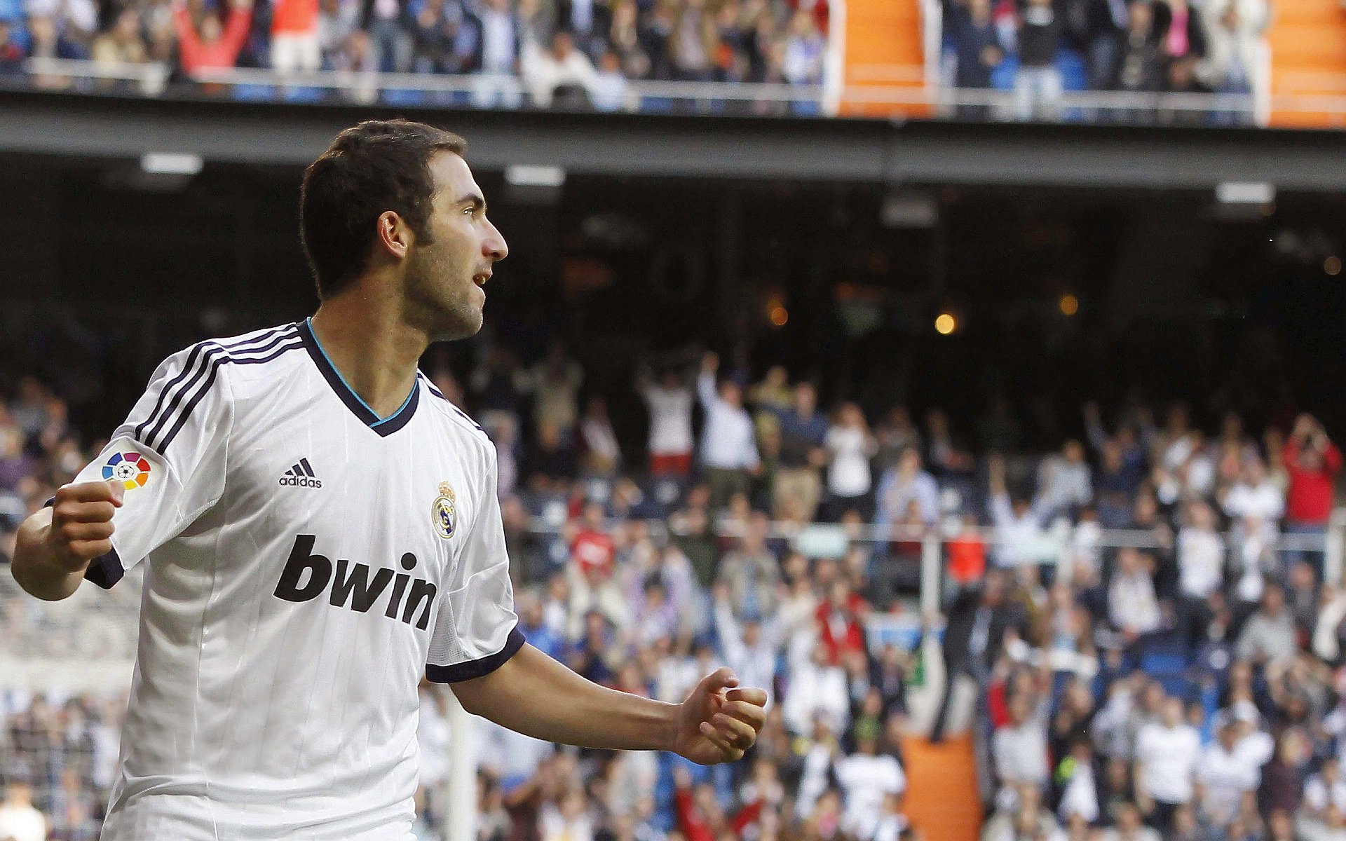 巴特勒意外战胜皇家马德里，重要助攻引爆全场！引发球迷热议