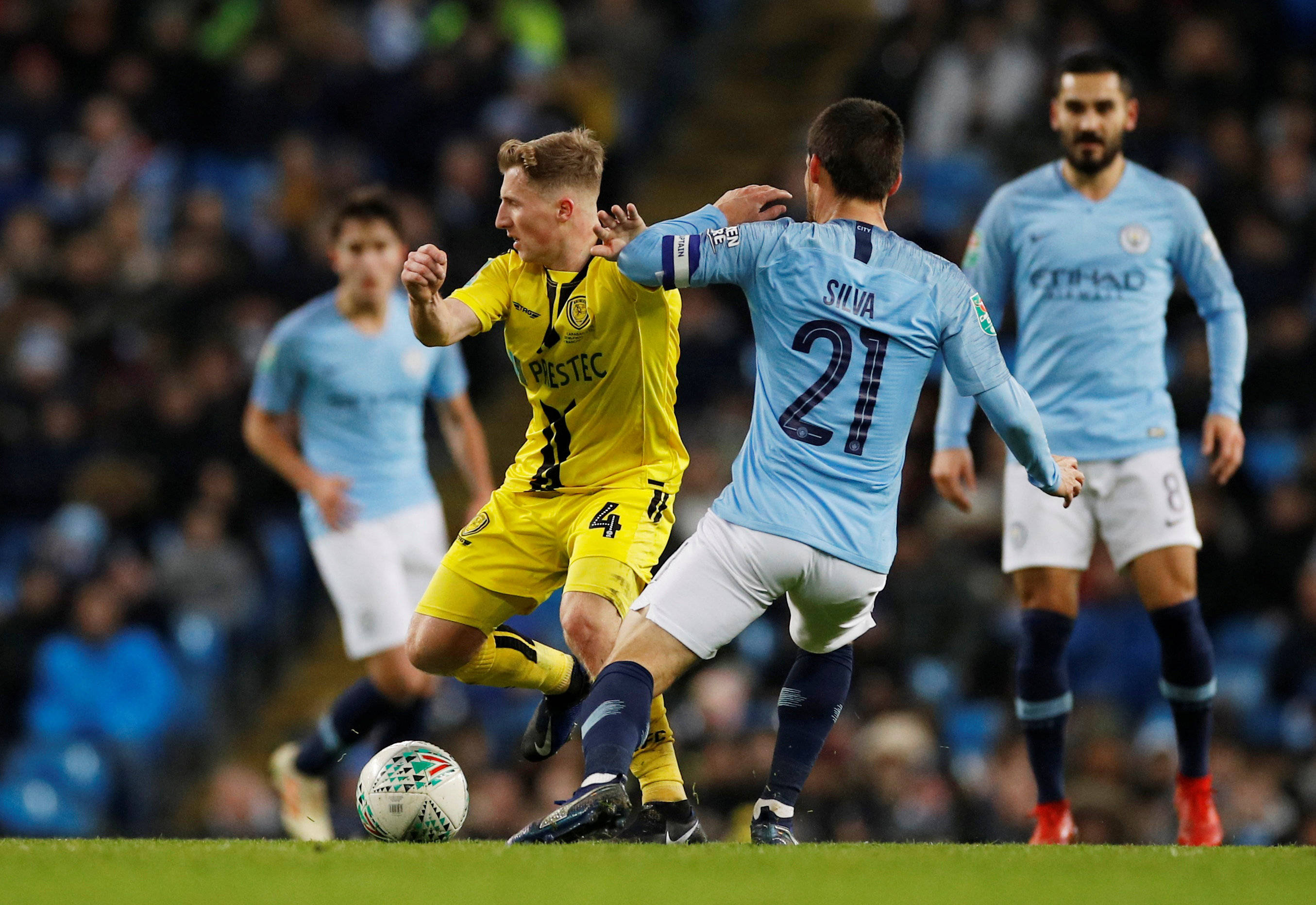 塔图姆焦点对战,莱万多夫斯基与30激战西班牙队分钟,比赛局势复杂胜负难料!赛场气氛高涨的简单介绍 塔图姆焦点对战,莱万多夫斯基与30激战西班牙队分钟,比赛局势复杂胜负难料!赛场气氛高涨的简单介绍